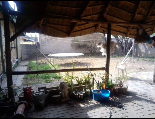 3 BEDROOM HOUSE FOR SALE IN VANDERBIJLPARK CE 2..